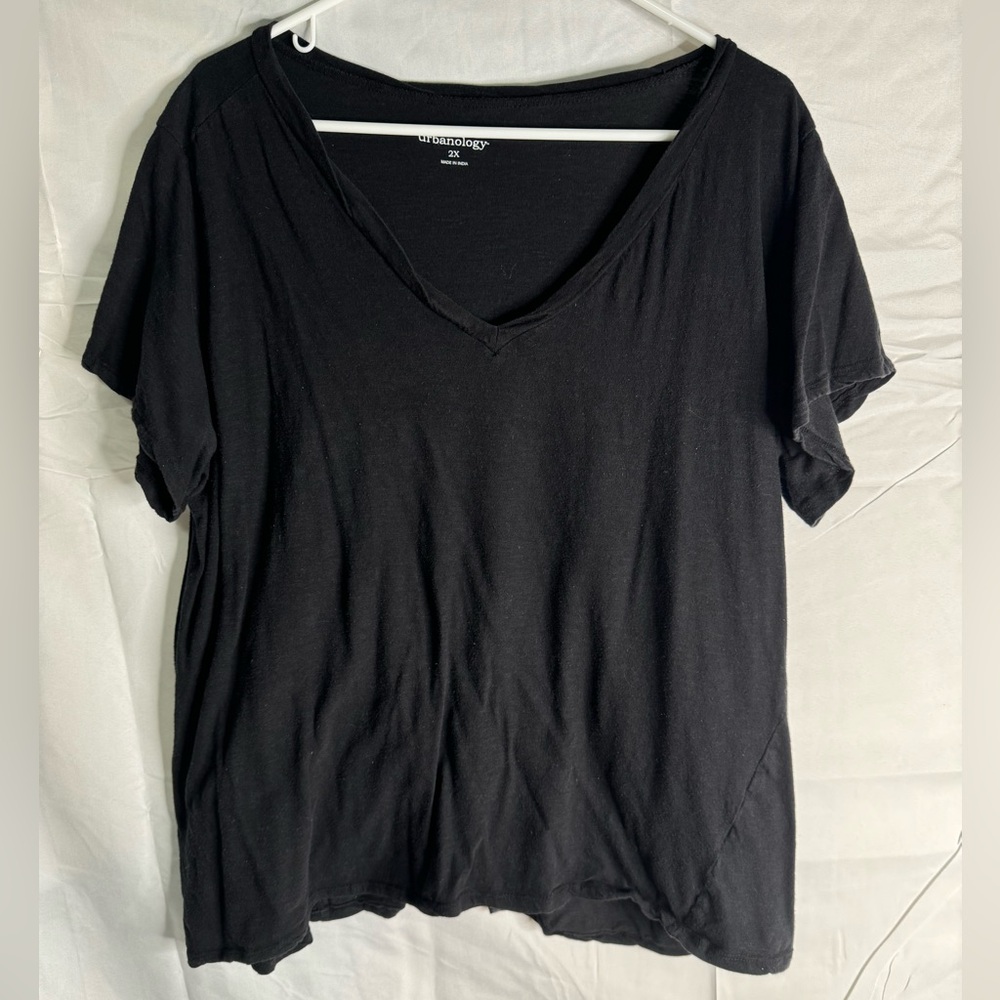 2x urbanology black short sleeve shirt